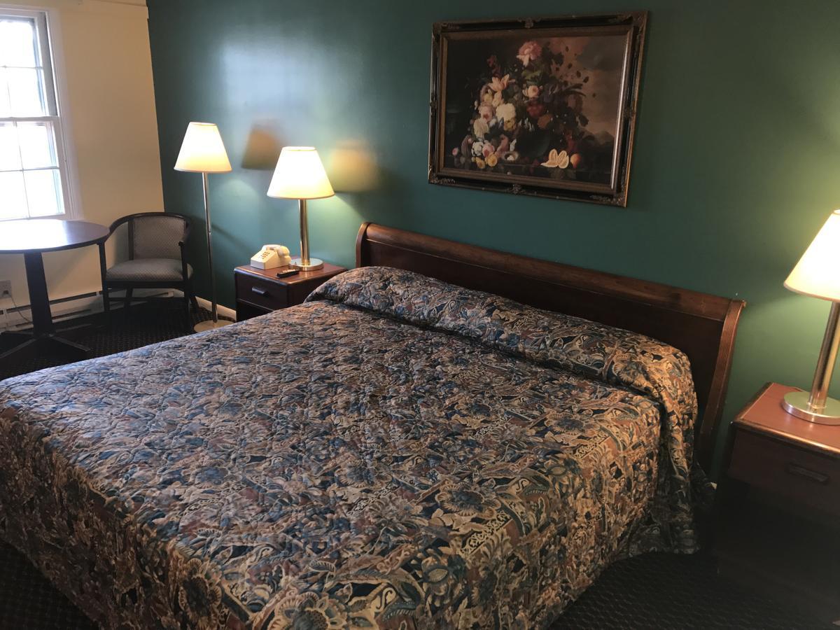 Budget Host Three Crowns Gettysburg Exterior photo